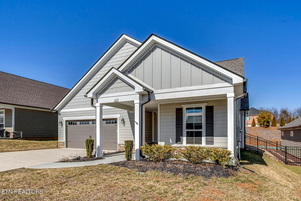 Photo of 403 Sycamore Place, Loudon, TN 37774 (MLS # 1328268)
