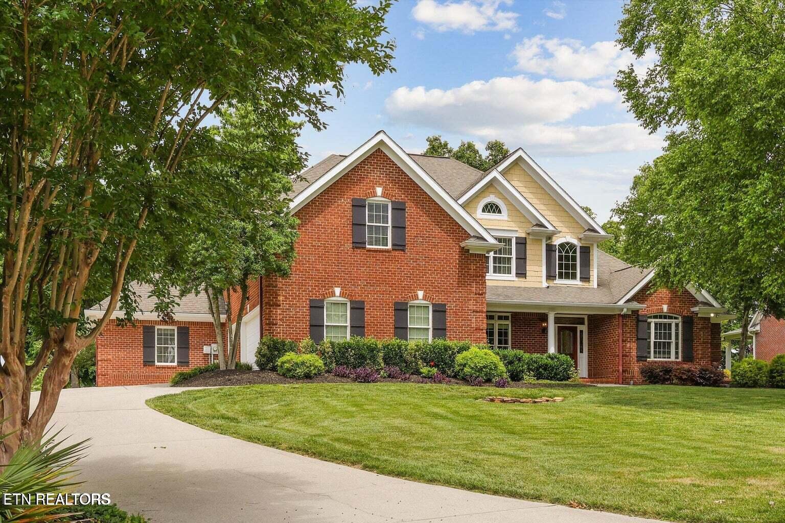 769 Oak Chase Blvd