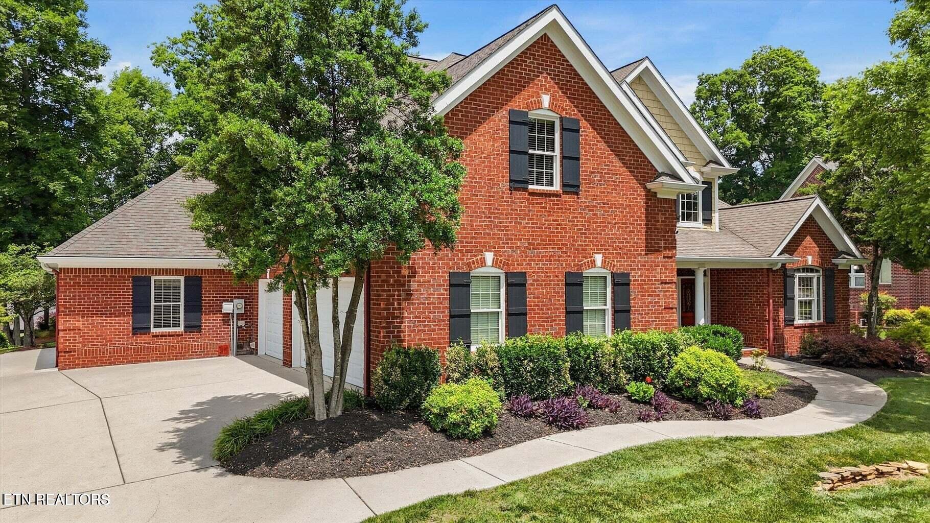 769 Oak Chase Blvd