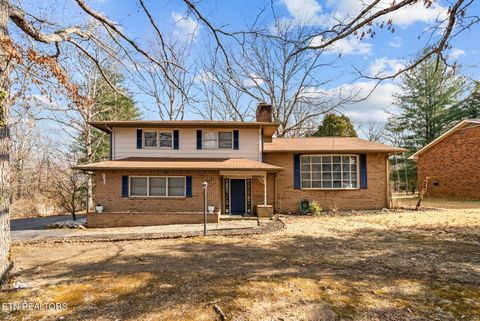 Photo of 2275 Spruce Loop, Crossville, TN 38555 (MLS # 1329089)