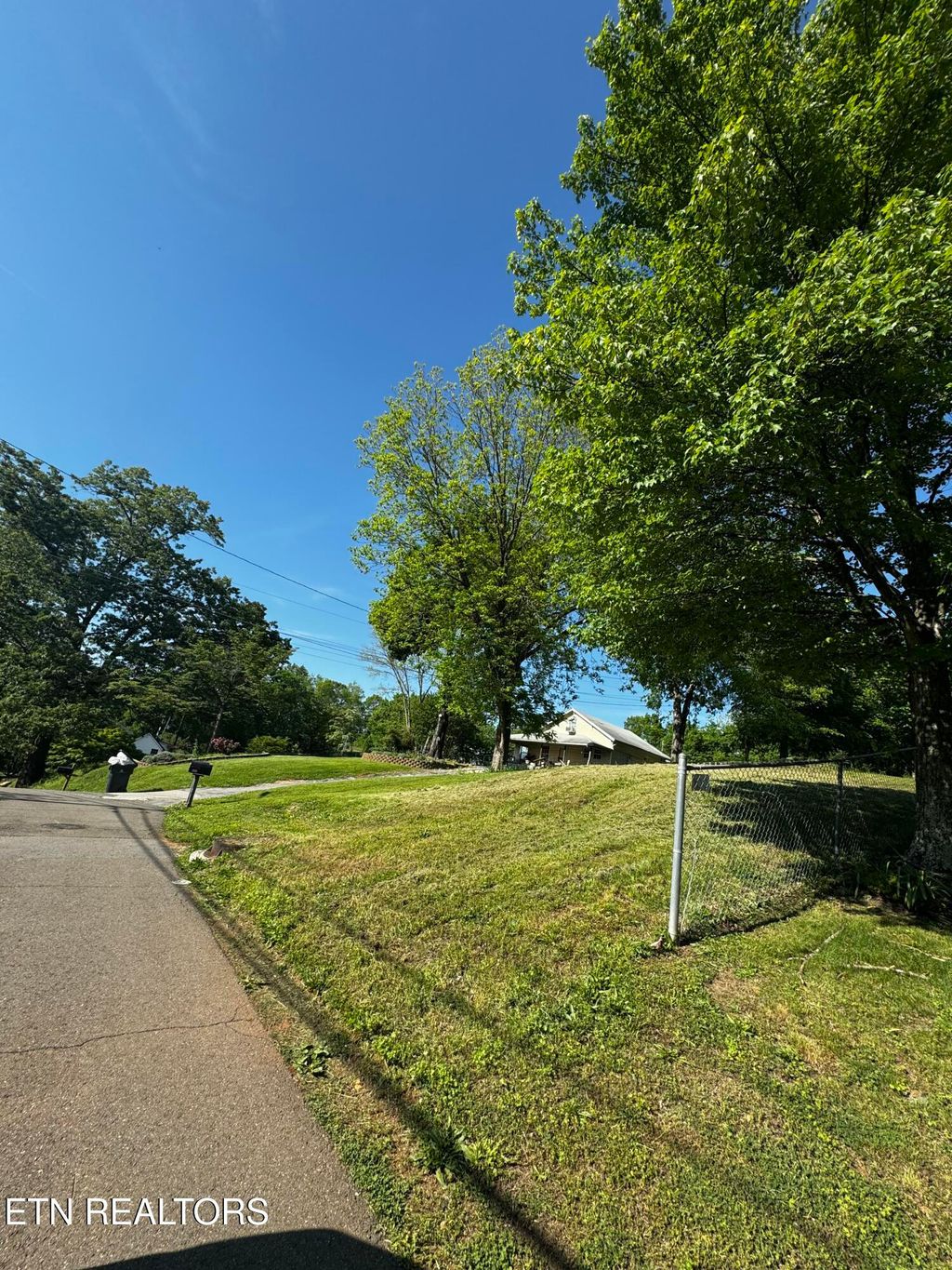 Photo of 908 Cox St, Knoxville, TN 37919 (MLS # 1299690)