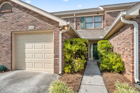 Photo of 121 Durwood Rd #F, Knoxville, TN 37922 (MLS # 1318320)