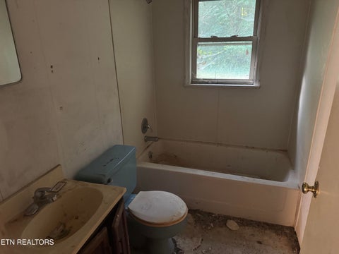 Tiny photo for 2653 Shipetown Rd, Mascot, TN 37806 (MLS # 1355720)