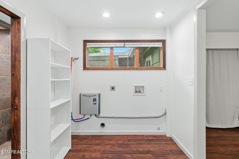 Tiny photo for 1324 Huntington Rd, Knoxville, TN 37919 (MLS # 1346632)