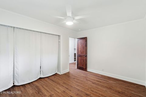 Tiny photo for 1324 Huntington Rd, Knoxville, TN 37919 (MLS # 1346632)