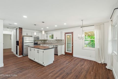 Tiny photo for 1324 Huntington Rd, Knoxville, TN 37919 (MLS # 1346632)