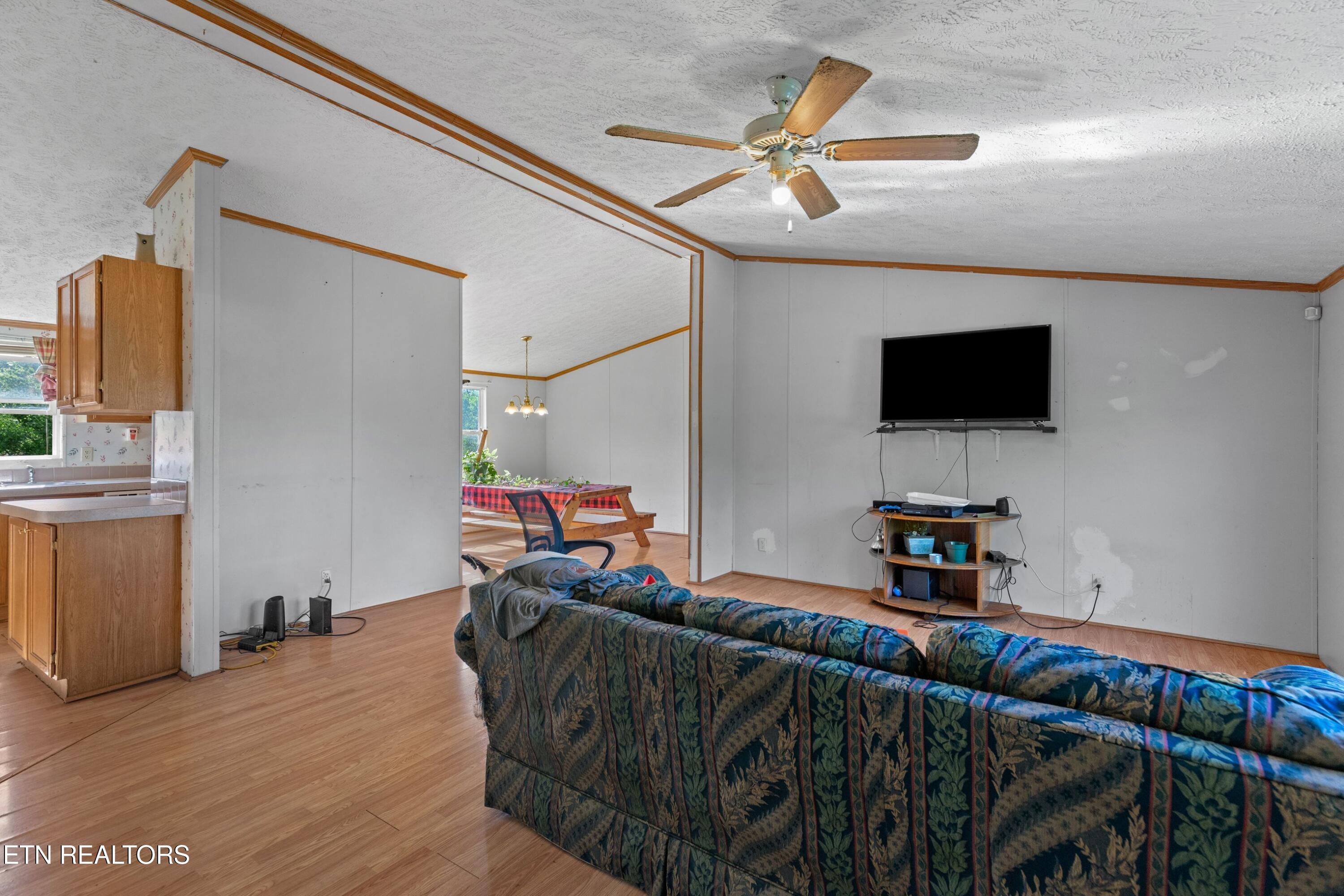 142 Hutton Lane