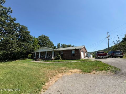 365 Young Lane Tazewell TN 37879