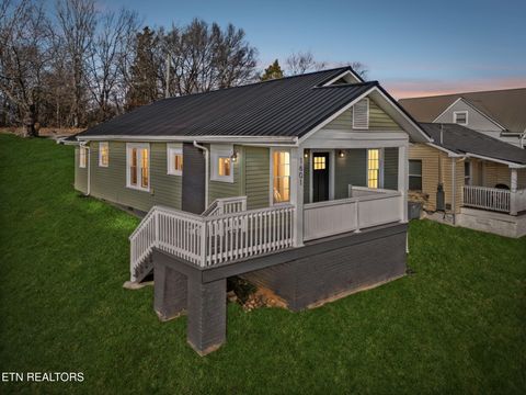 Tiny photo for 1601 Cecil Ave, Knoxville, TN 37917 (MLS # 1325947)