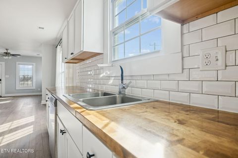 Tiny photo for 1601 Cecil Ave, Knoxville, TN 37917 (MLS # 1325947)