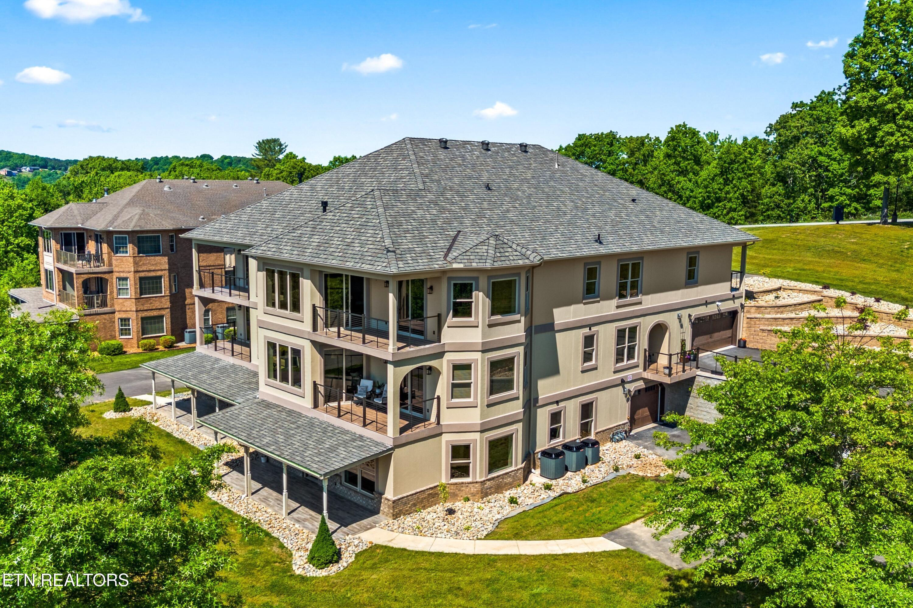 2412 Grand View Court