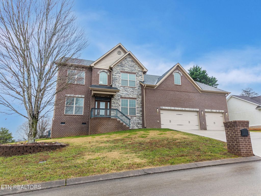 Photo of 3416 Roy Ave, Maryville, TN 37804 (MLS # 1324003)