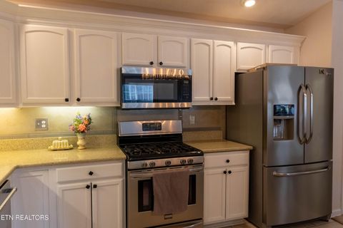Tiny photo for 6800 Pemmbrooke Shire Lane, Knoxville, TN 37909 (MLS # 1318234)