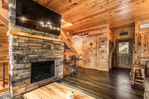 Tiny photo for 1876 Billard Way, Sevierville, TN 37876 (MLS # 1355580)