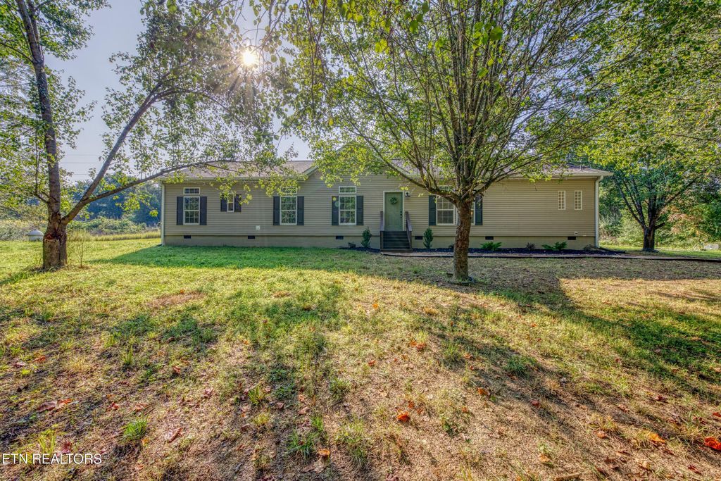 Photo of 105 Waldo Rd, Rockwood, TN 37854 (MLS # 1315315)