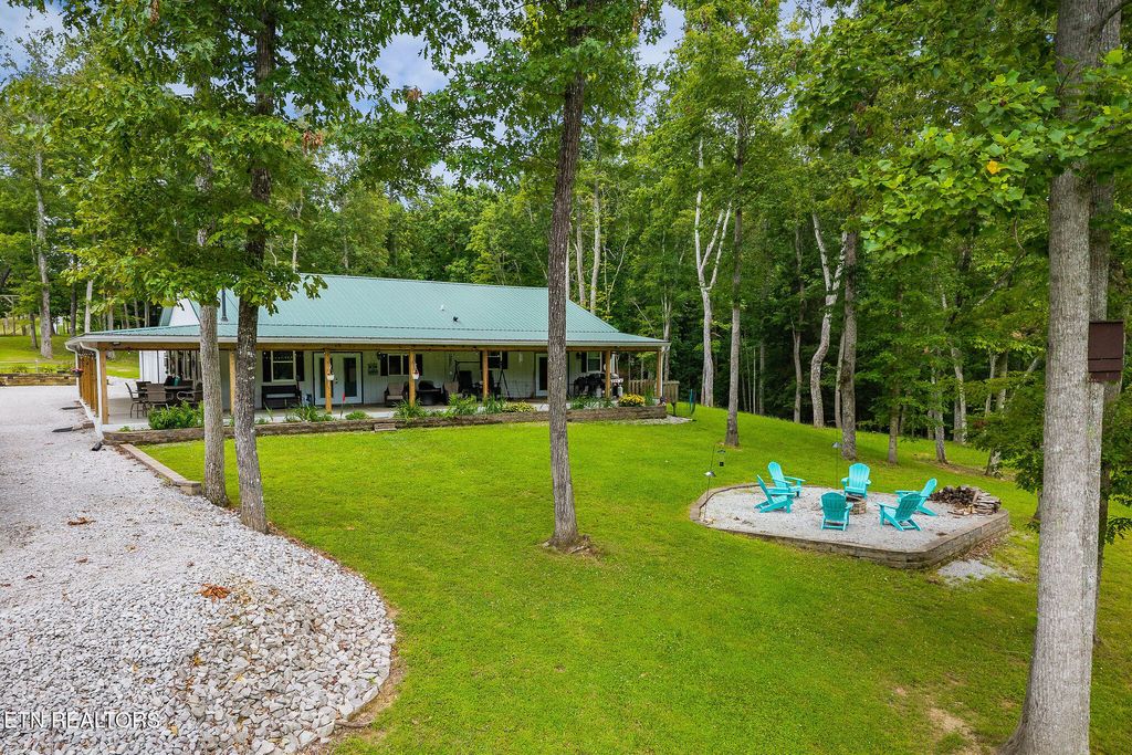 Photo of 113 Allens Way Way, Crossville, TN 38572 (MLS # 1328700)