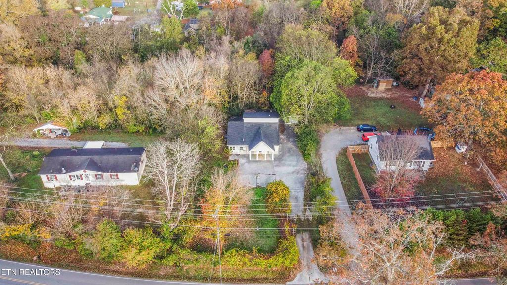 Photo of 2544 Mentor Rd, Louisville, TN 37777 (MLS # 1280002)