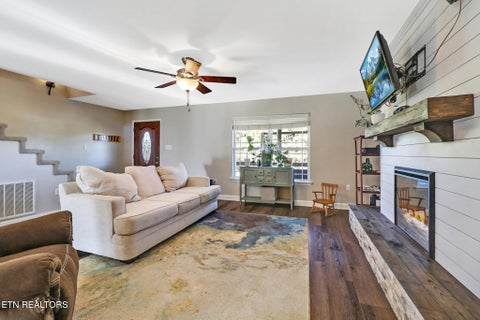 Tiny photo for 651 Rhea Springs Rd, Spring City, TN 37381 (MLS # 1360261)