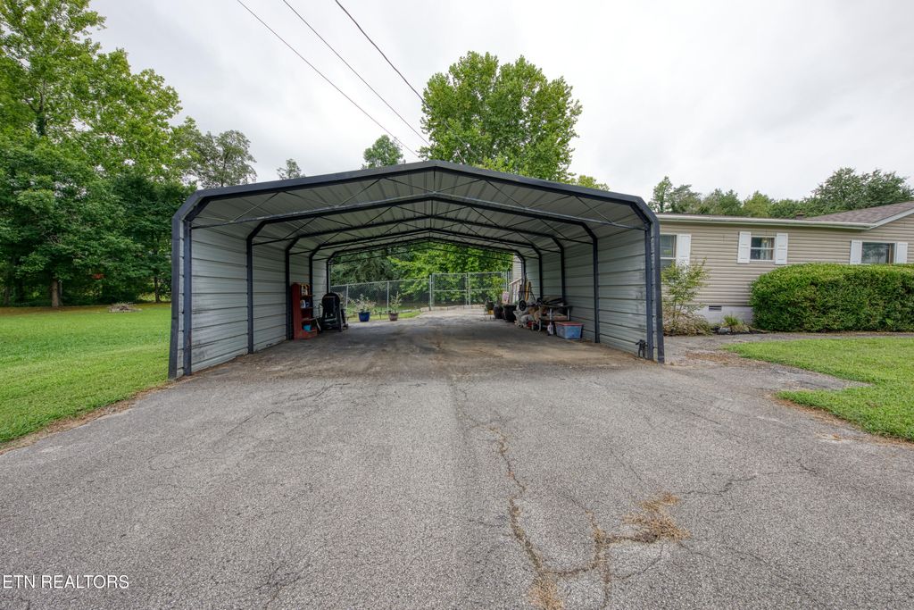 Photo of 112 Brownlow Drive, Rockwood, TN 37854 (MLS # 1311364)