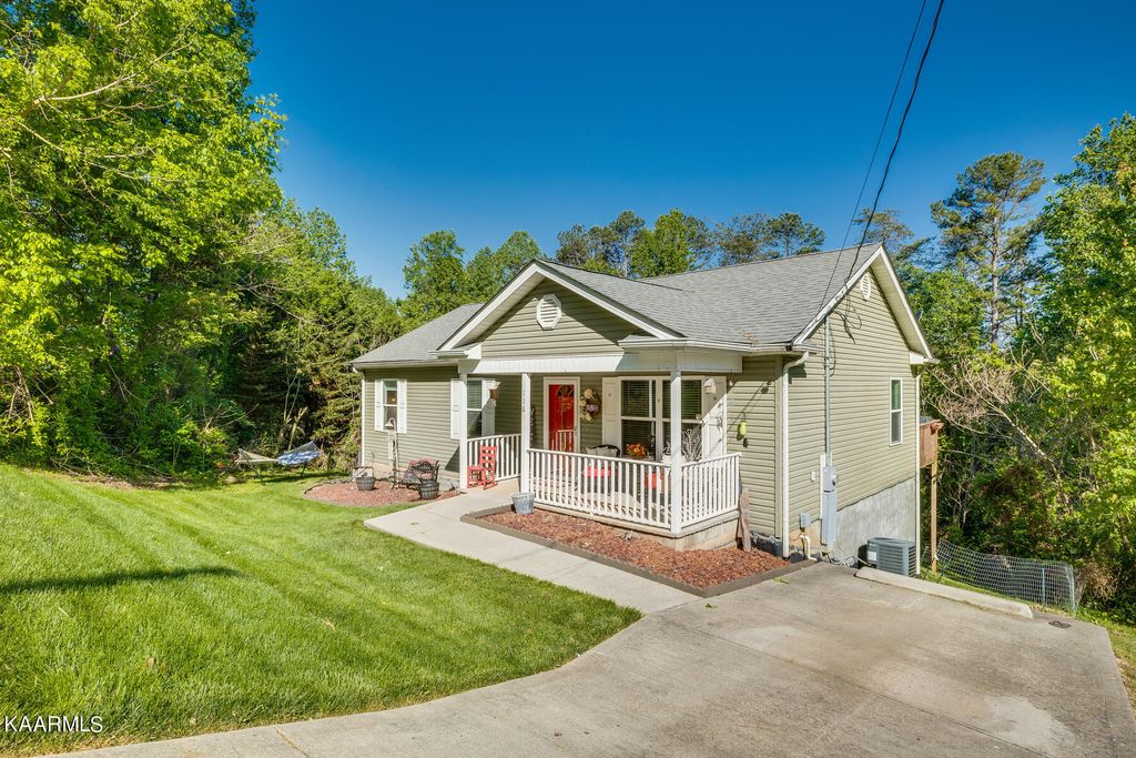 Photo of 116 Valley View Lane, Heiskell, TN 37754 (MLS # 1225468)