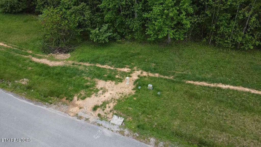 Photo of 42 Old Hearth Drive, LaFollette, TN 37766 (MLS # 1298988)