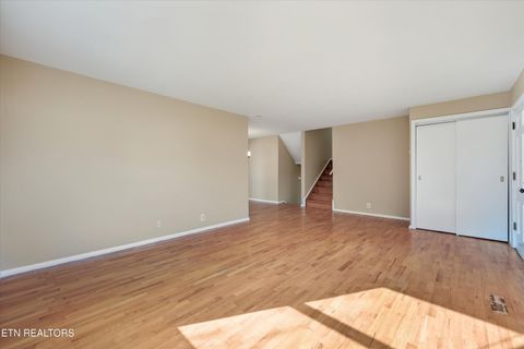 Tiny photo for 5709 Stoneleigh Rd, Knoxville, TN 37912 (MLS # 1325583)