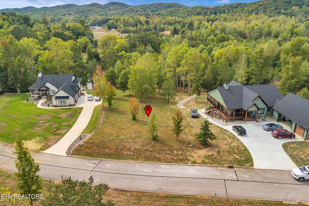 Photo of 108 Blue Heron Bluff, Harriman, TN 37748 (MLS # 1275742)