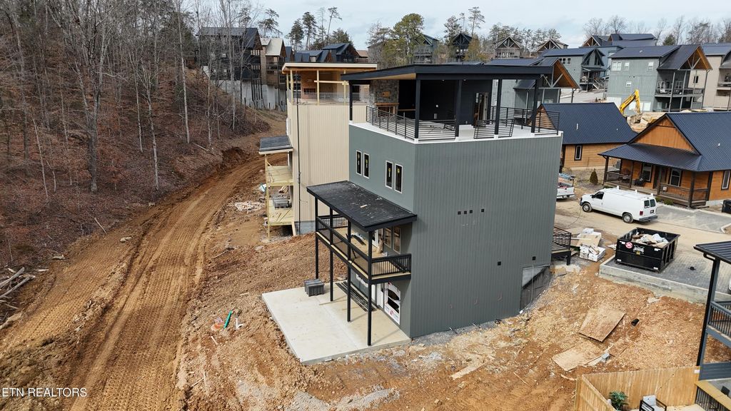 Photo of 444 Hatchet Way, Pigeon Forge, TN 37863 (MLS # 1329097)