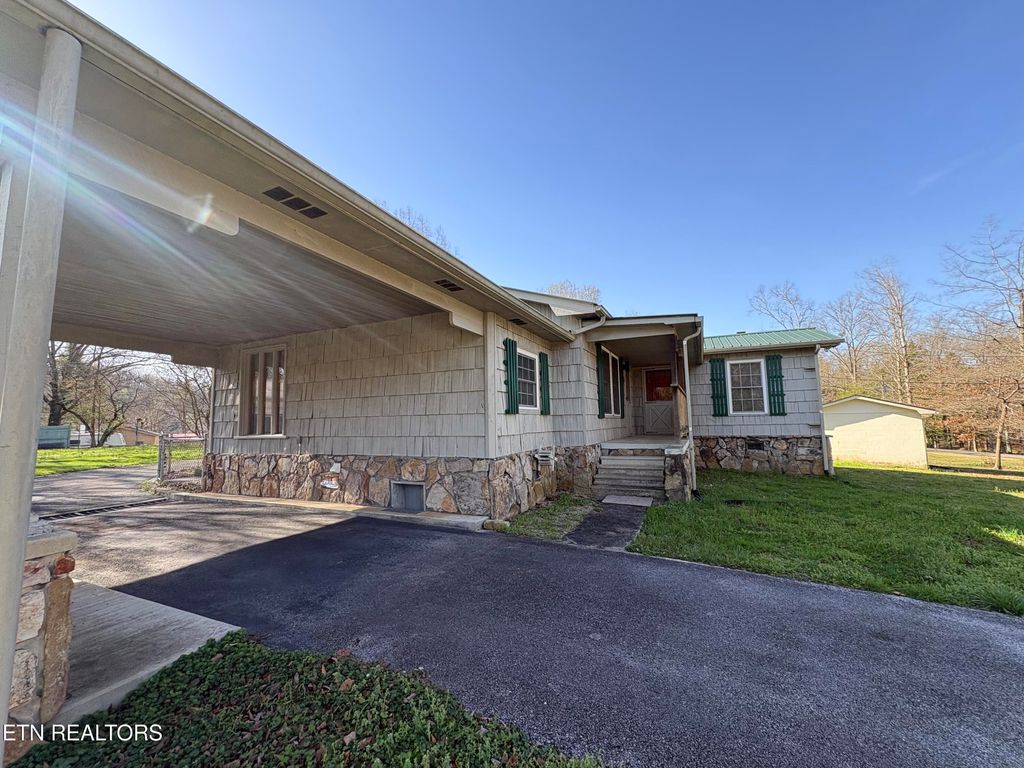 Photo of 347 Blue Springs Circle, Ten Mile, TN 37880 (MLS # 1332617)
