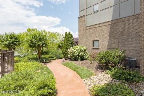Tiny photo for 445 W Blount Ave #303, Knoxville, TN 37920 (MLS # 1351340)