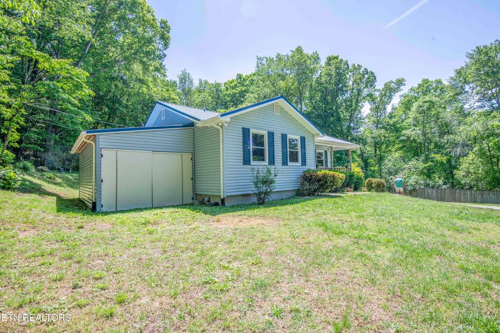 Photo of 116 Stair Lane, Clinton, TN 37716 (MLS # 1339079)