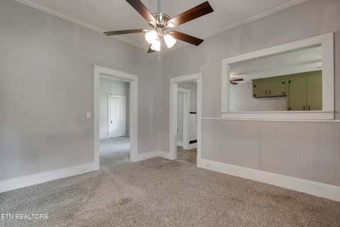 Tiny photo for 914 Ohio Ave, Etowah, TN 37331 (MLS # 1349985)