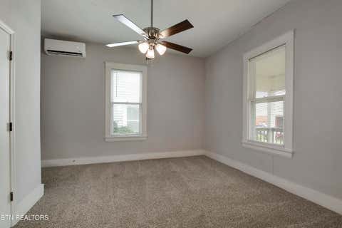 Tiny photo for 914 Ohio Ave, Etowah, TN 37331 (MLS # 1349985)