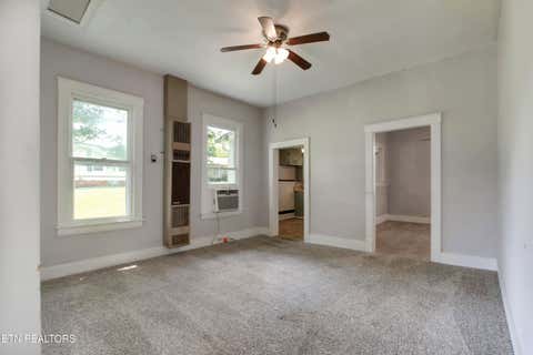 Tiny photo for 914 Ohio Ave, Etowah, TN 37331 (MLS # 1349985)