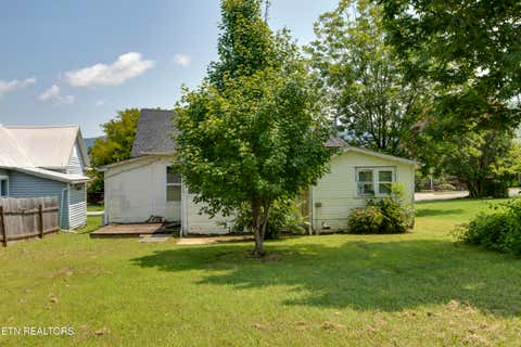 Tiny photo for 914 Ohio Ave, Etowah, TN 37331 (MLS # 1349985)