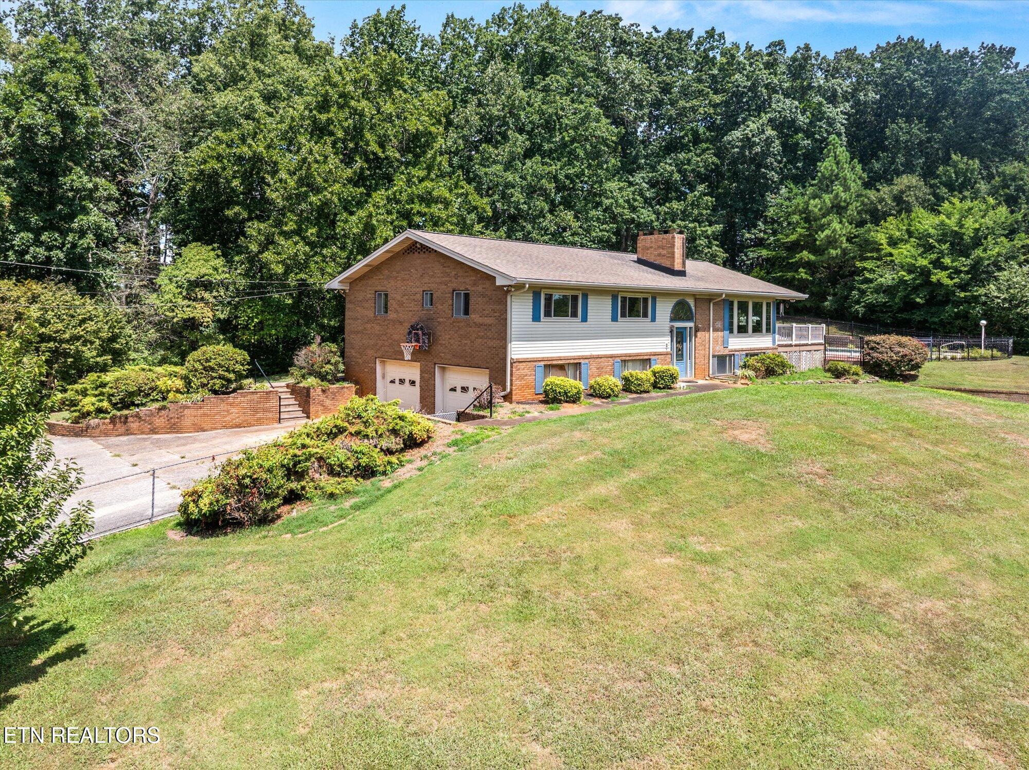 2455 Mountain View Rd