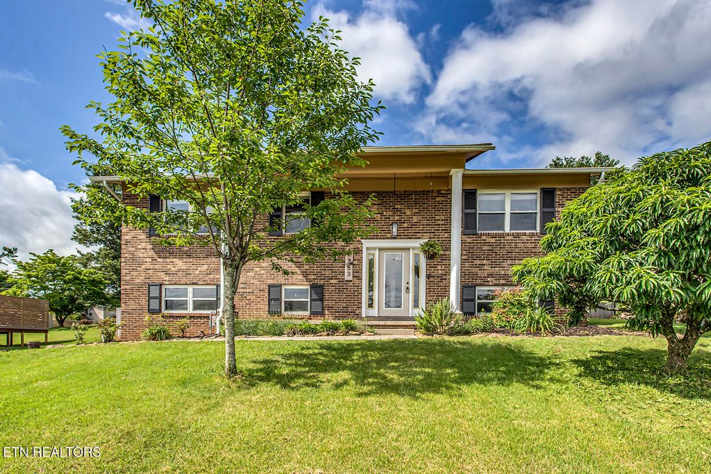 Photo of 7753 Cranley Rd, Powell, TN 37849 (MLS # 1342808)