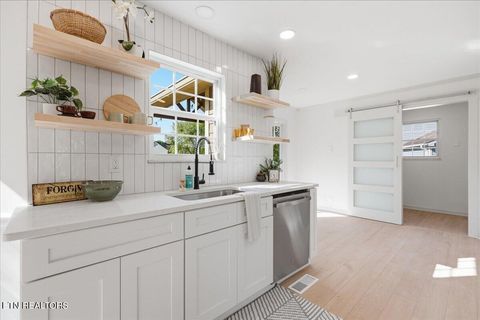 Tiny photo for 605 Summerdale Drive, Knoxville, TN 37934 (MLS # 1337776)