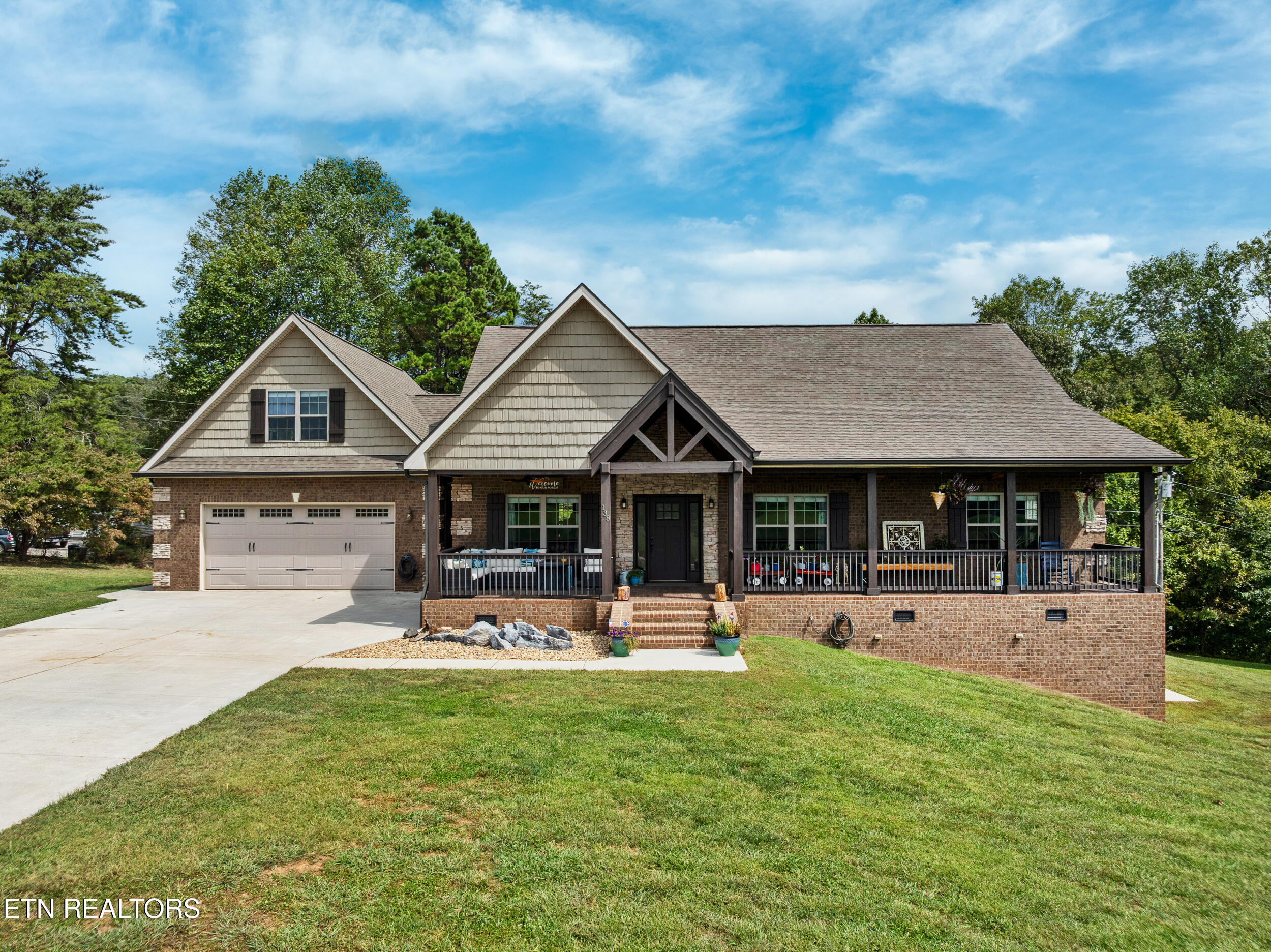 138 Rock Hill Rd