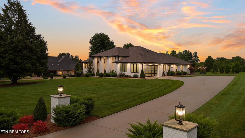 Photo of 125 Cedar Ridge Lane, Crossville, TN 38555 (MLS # 1330733)