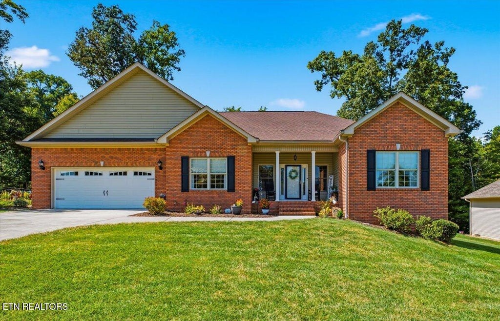 Photo of 207 Seminole Circle, Loudon, TN 37774 (MLS # 1353418)
