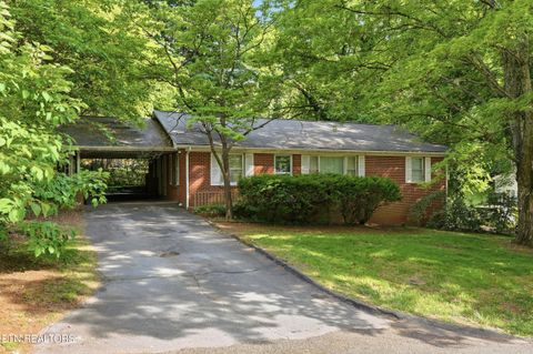 Photo of 504 Hayworth Drive, Knoxville, TN 37920 (MLS # 1341630)