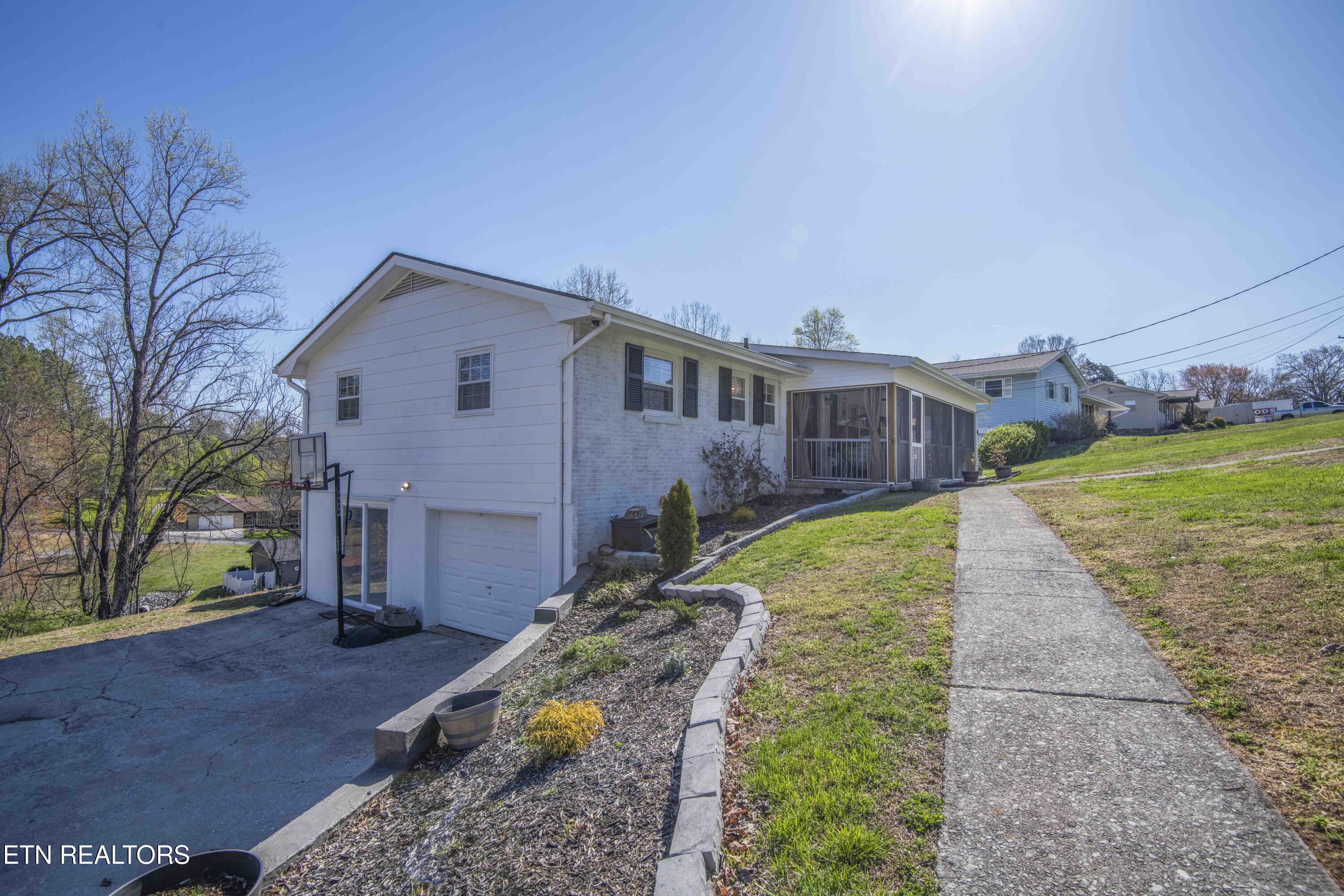 8114 Sharp Rd