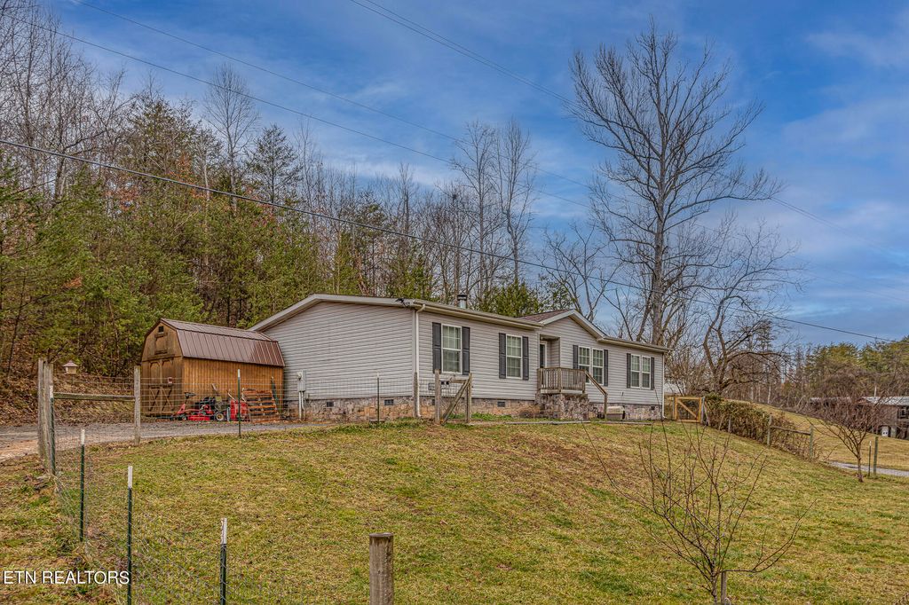 Photo of 854 Gamble Gap Rd, Tellico Plains, TN 37385 (MLS # 1252033)