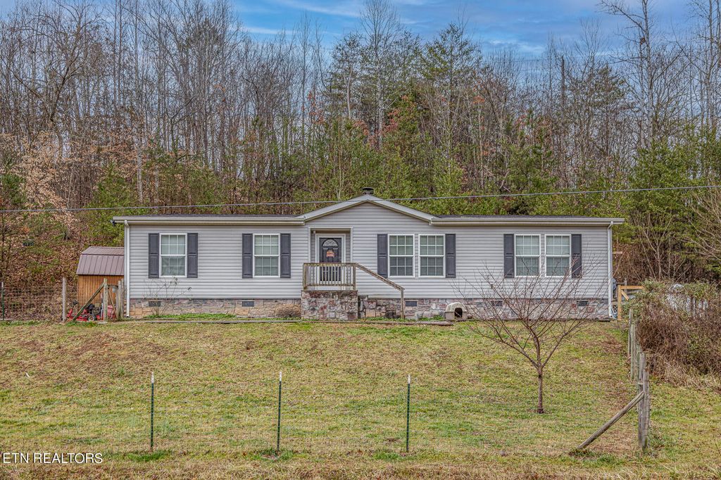 Photo of 854 Gamble Gap Rd, Tellico Plains, TN 37385 (MLS # 1252033)