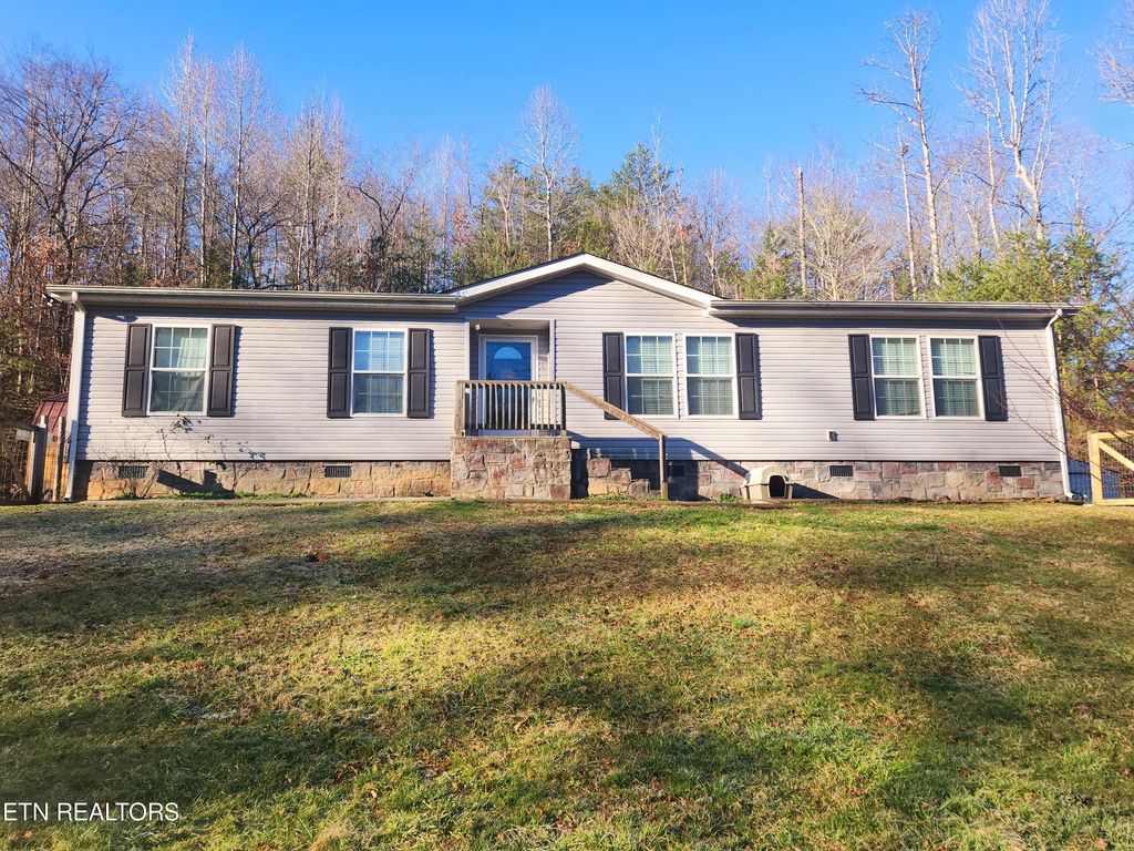Photo of 854 Gamble Gap Rd, Tellico Plains, TN 37385 (MLS # 1252033)