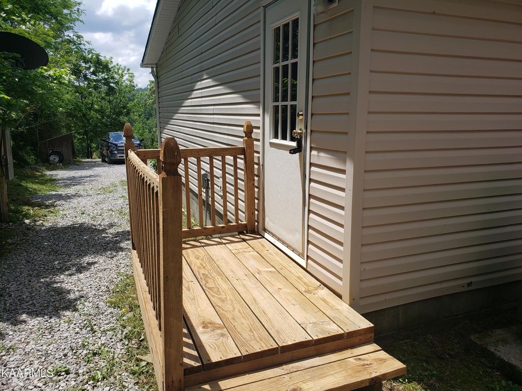 Photo of 223 Brogan Lane, Tazewell, TN 37879 (MLS # 1228850)