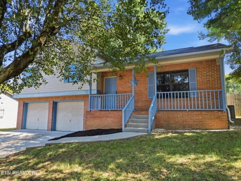 Photo of 8979 Heathercrest Drive, Powell, TN 37849 (MLS # 1355403)