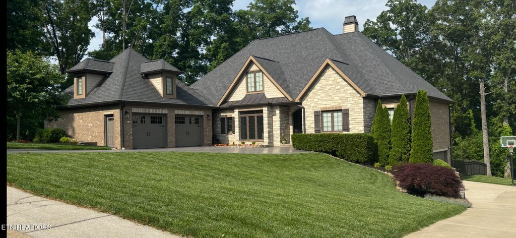 Photo of 2041 Majestic Circle, Dandridge, TN 37725 (MLS # 1306784)