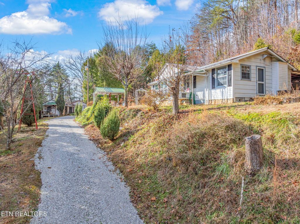 Photo of 3089 Cedar Creek Rd, LaFollette, TN 37766 (MLS # 1323545)